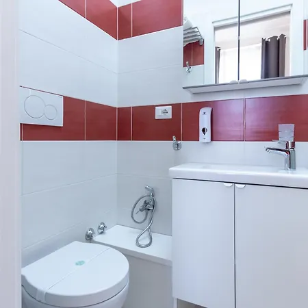 Bed & Breakfast Easy 4*