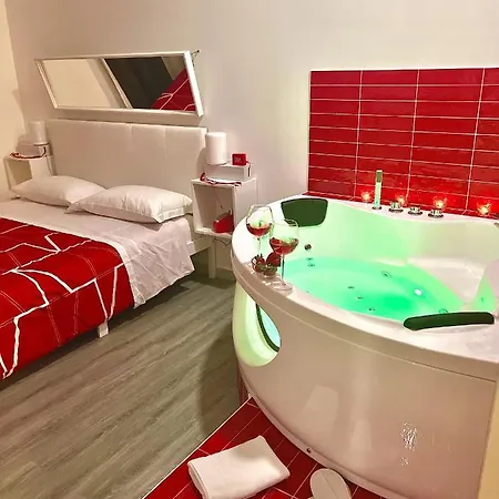 Easy לינה וארוחת בוקר 4*