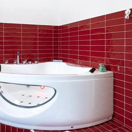 לינה וארוחת בוקר Easy 4*